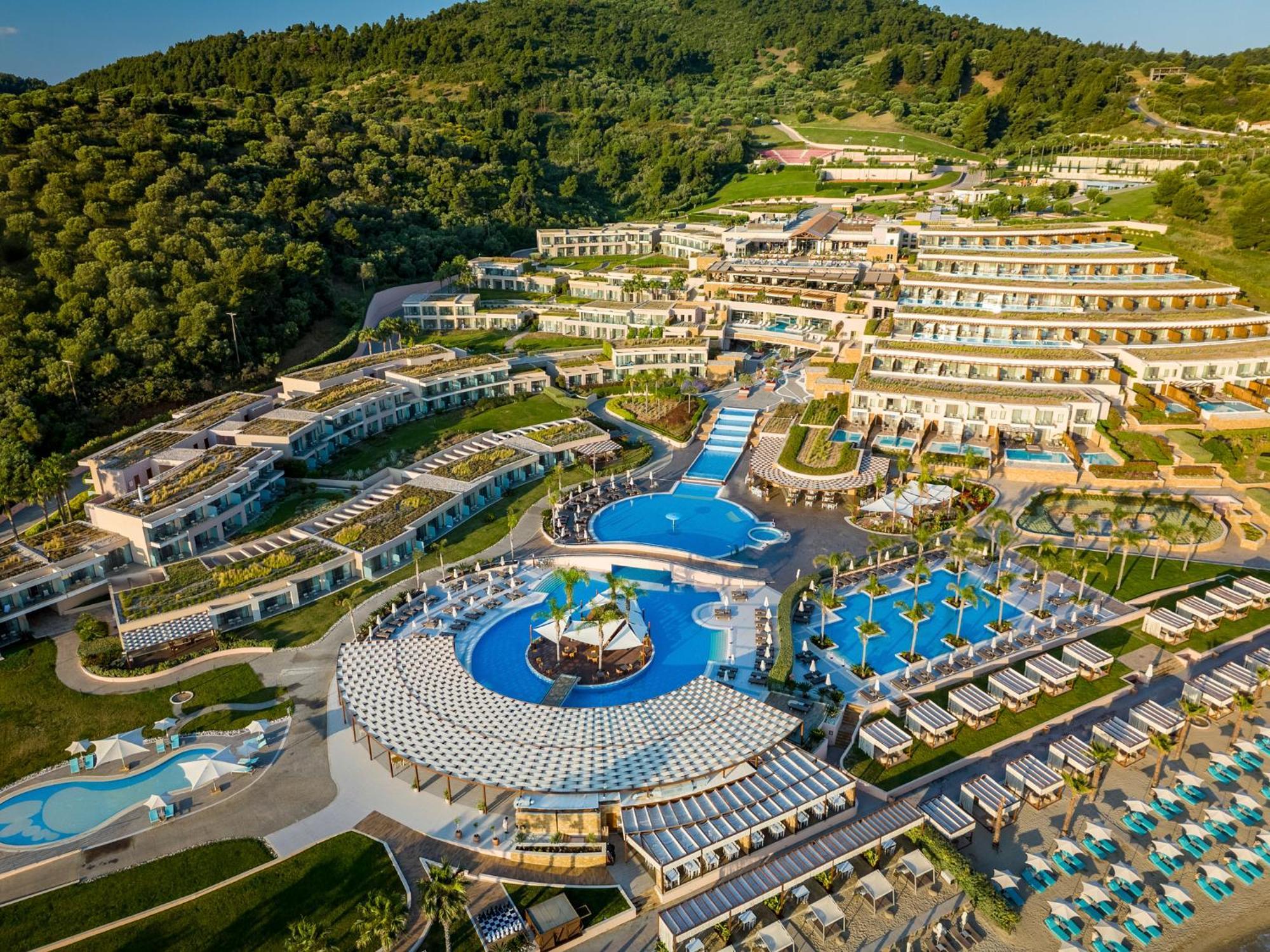 Miraggio Thermal Spa Resort Paliouri Exteriér fotografie Aerial view of the resort